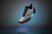 Nike presenta las primeras zapatillas que se atan solas